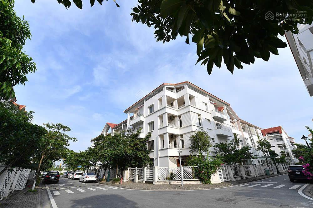 Cho thuê liền kề  full đồ  4 tầng chỉ 18 triệu vnd, 126 m2 tại mailand hanoi city
