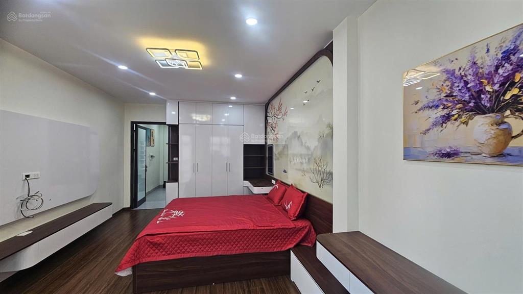 Giảm chào 1 tỷ! nhà mới 6t5pn, cách phố yên hoà 15m, ngõ rộng thoáng, ở cực sướng hoặc cho thuê