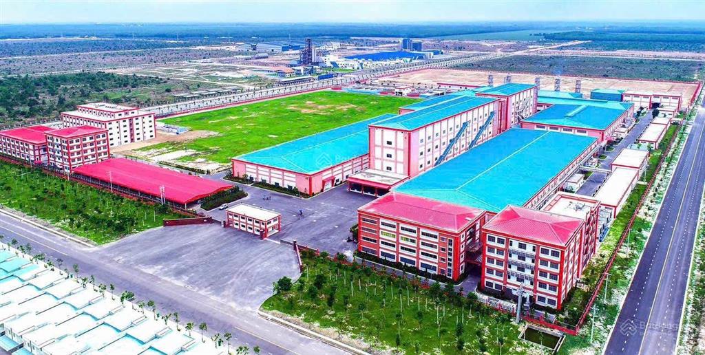 Mua đất tặng nhà mới xây dựng tại khu 5d nơi dân cư đông đúc đầu tư hay kinh doanh điều được