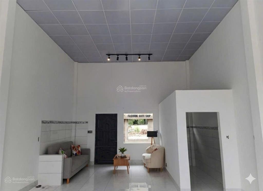 Mua đất tặng nhà mới xây dựng tại khu 5d nơi dân cư đông đúc đầu tư hay kinh doanh điều được