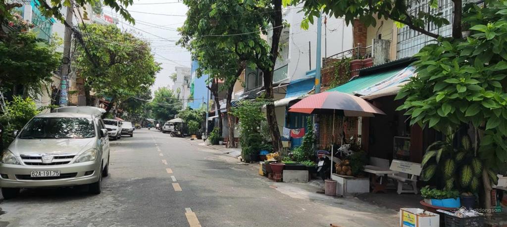 Bán nhà mặt tiền đường lê thiệt khu họ lê tân phú, 4mx25m, nhà 2 lầu kiên cố. giá tốt chỉ 9.6 tỷ tl