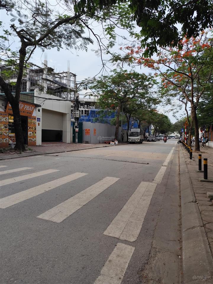 Bán đất cổ linh 105m² , mt 5,5m vỉa hè ôtô tránh kinh doanh gía chào 28,5 tỷ có tl .