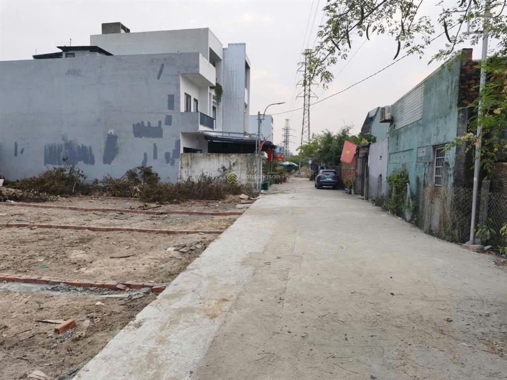 Bán lô kiệt 268 tô hiệu, phường hòa minh. kiệt ô tô đậu đỗ trước đất.