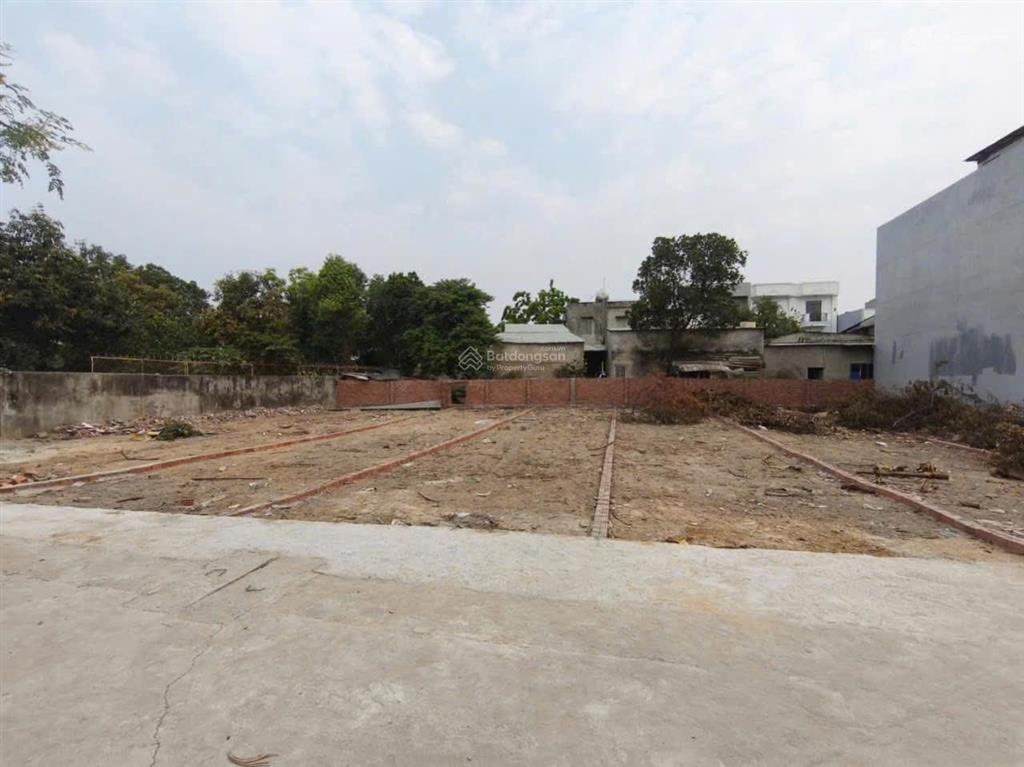Bán lô kiệt 268 tô hiệu, phường hòa minh. kiệt ô tô đậu đỗ trước đất.