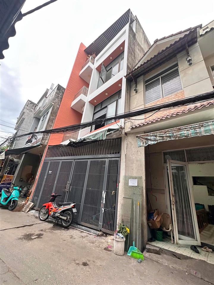 Bán nhà kiệt 7m trần cao vân dt 70m², 4 tầng, gần biển nguyễn tất thành, ô tô vào tận nhà