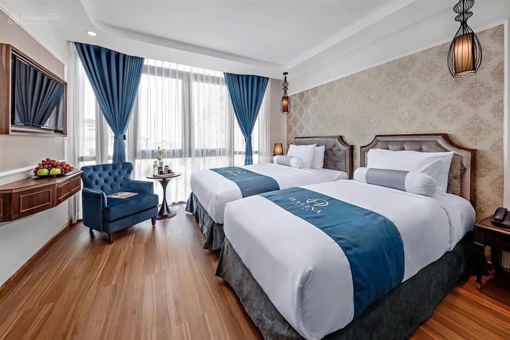 Bán tòa khách sạn view biển mỹ khê 12 tầng giá cực sốc 140 tỷ