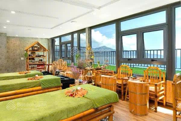 Bán tòa khách sạn view biển mỹ khê 12 tầng giá cực sốc 140 tỷ