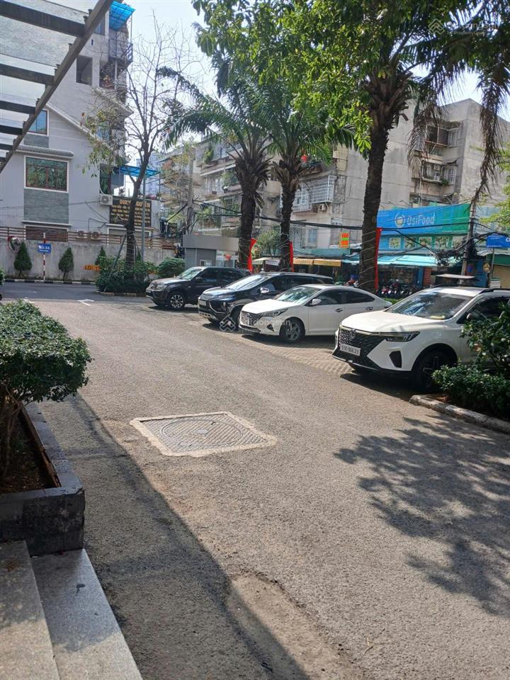 Bán căn hộ chung cư bộ công an, dt 69m2, 2pn, 2wc. sổ hồng. giá bán tốt 4.9 tỷ.