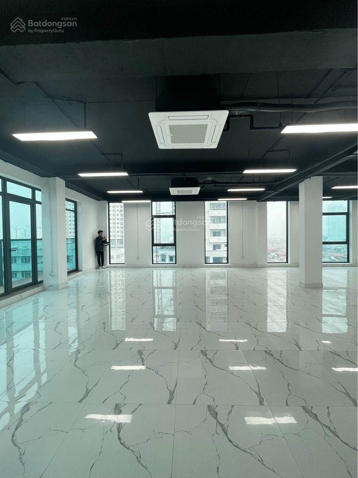 Cho thuê nhà mặt phố hàn thuyên dt 250m² x 6 tầng, mt 13 m, có thang máy, pccc.