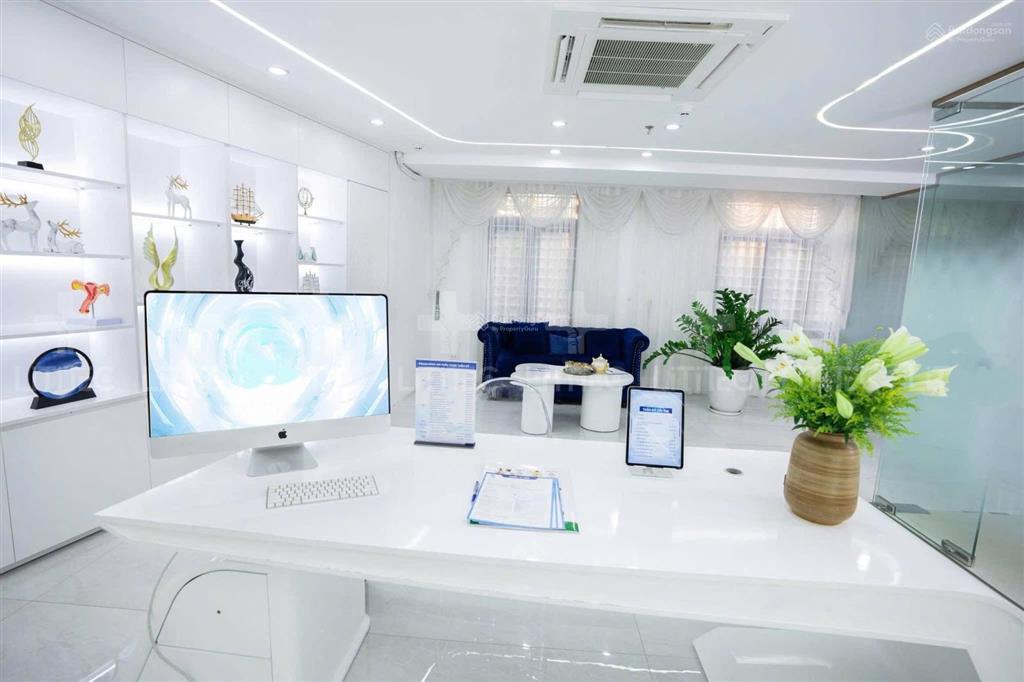 Cho thuê nhà mặt phố mai hắc đế dt 100 m2 x 2 tầng, mt 5,2 m, khu văn phòng cao cấp.
