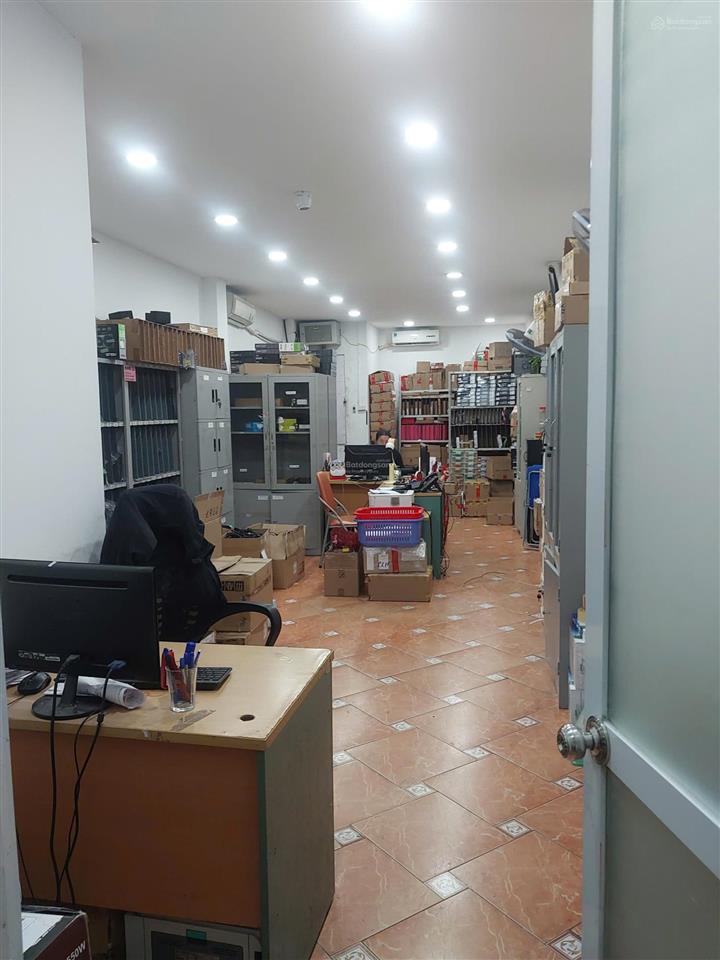 Cho thuê nhà mặt phố thái hà dt 70 m2 x 5 tầng, mt 4,2 m, có thang máy
