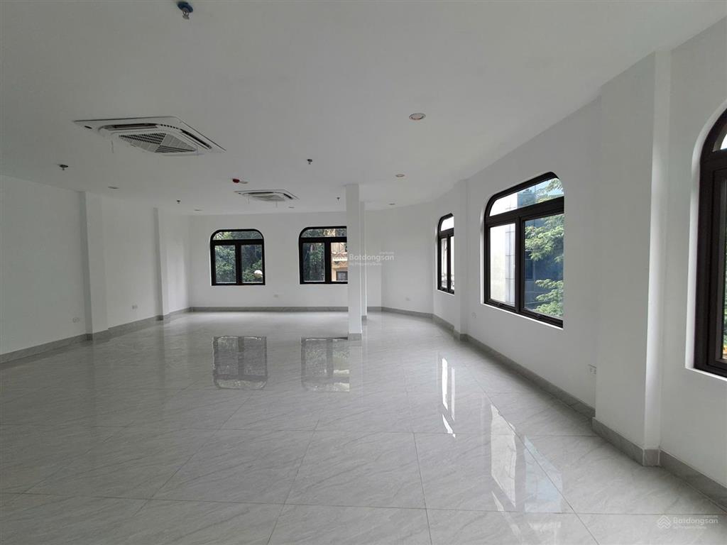 Cho thuê nhà mặt phố nguyễn văn trỗi 85m² x 7,5 tầng, mt 16m, lô góc, có thang máy, pccc, mới