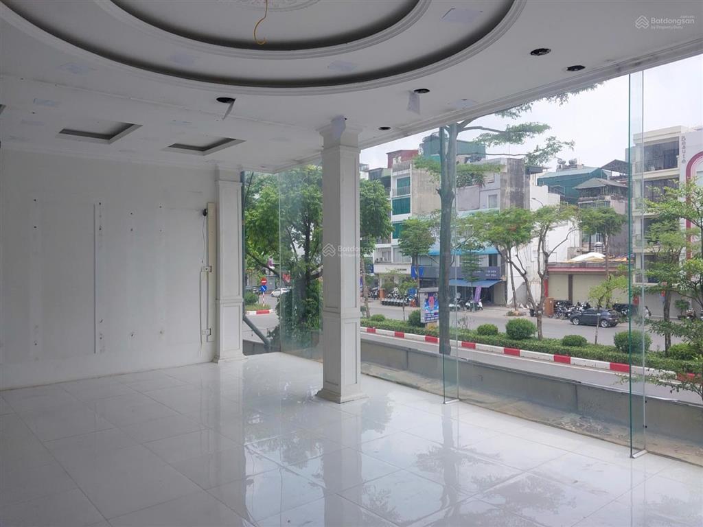 Cho thuê nhà mặt phố ô chợ dừa 60m² x 4 tầng, mt 7m, vỉa hè rộng