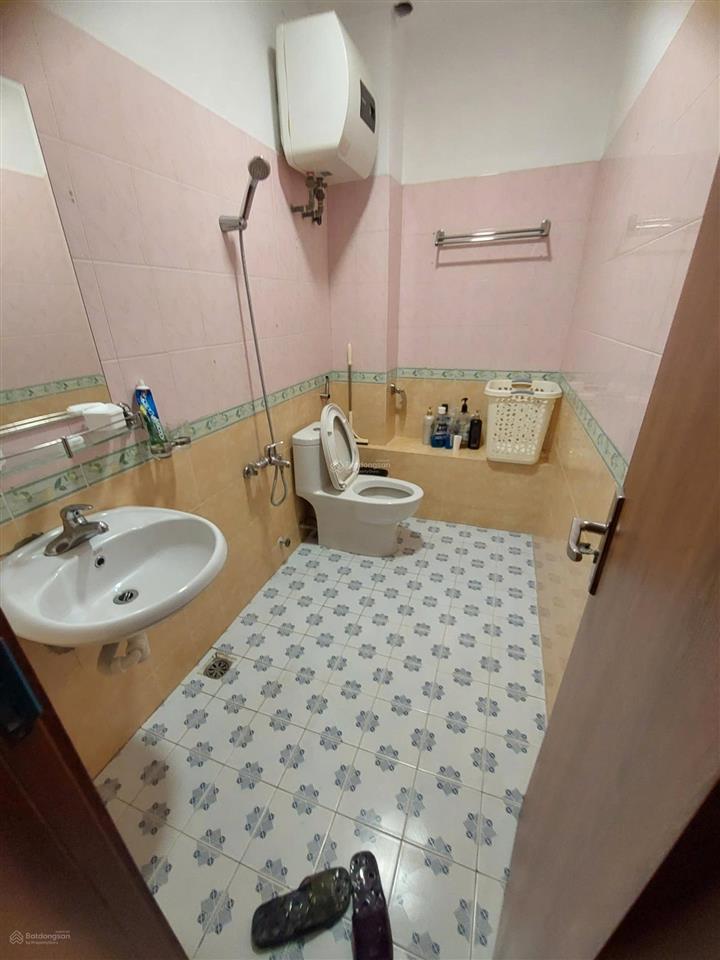 Cho thuê nhà ngõ 2 ô tô 191 minh khai 53m2 x 4 tầng, mt 4m, đầy đủ đồ chỉ việc xách quần áo đến ở