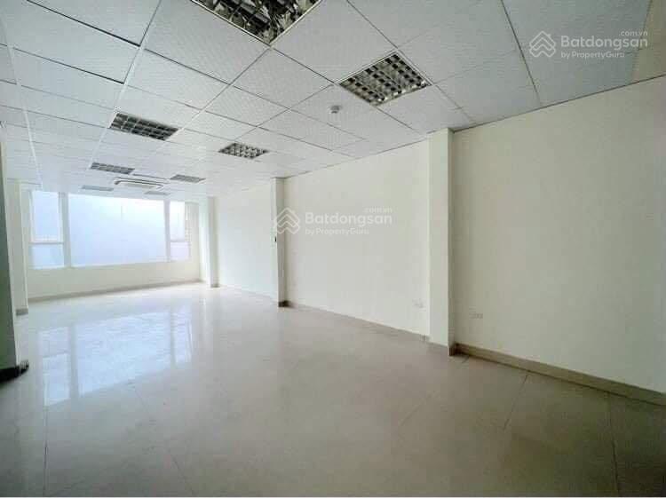 Cho thuê nhà liền kề phố vĩnh tuy 55m2 x 7,5 tầng, thang máy, thông sàn, nhà mới, giá 28 triệu