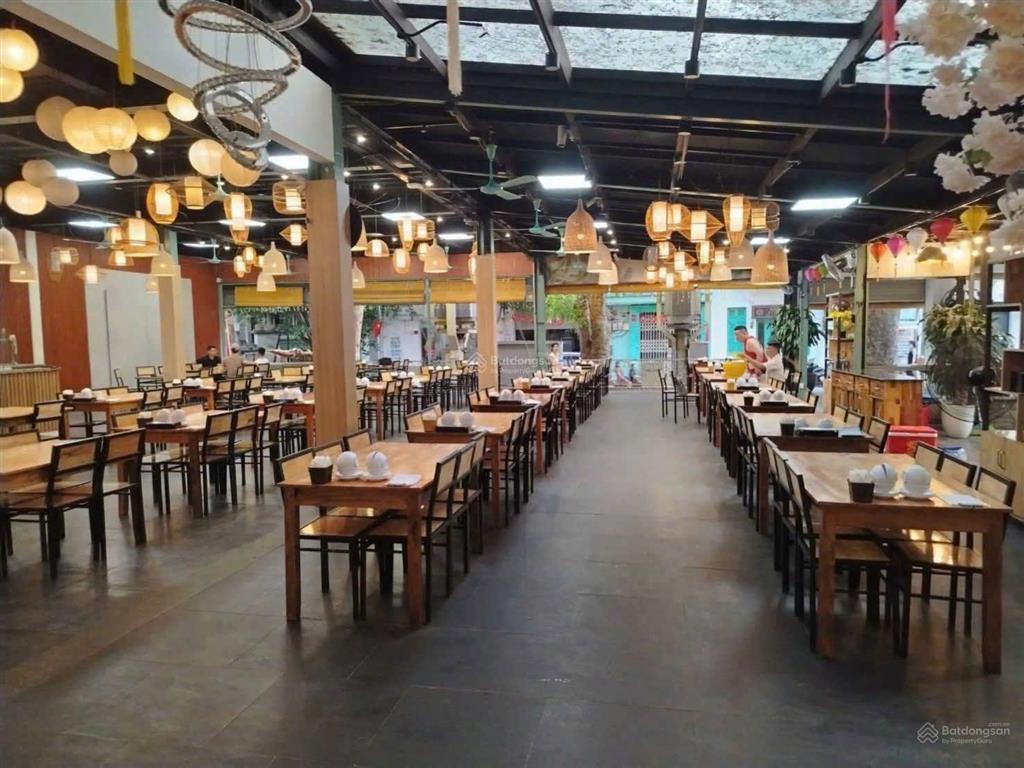 Cho thuê mp hàng bún  100m2 x 3 tầng  mt 10m  thông sàn  phù hợp cafe, nhà hàng