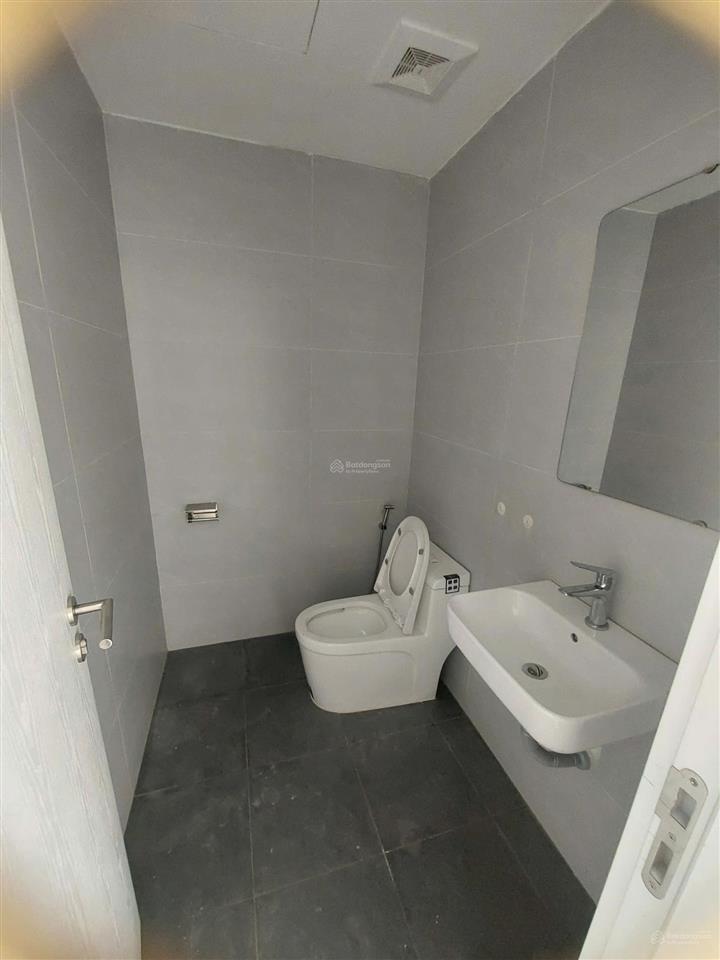 Nhà mới 100%  có hầm & thang máy  pccc đầy đủ  mp khương trung 70m² x 8t  mt 6,5m  85 triệu