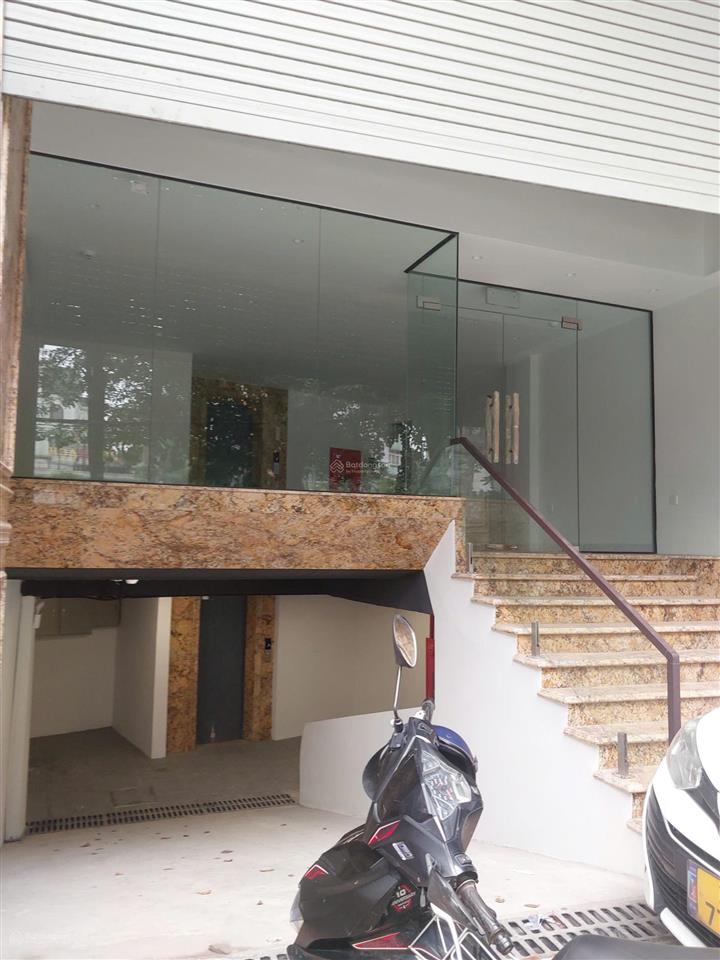 Nhà mới 100%  có hầm & thang máy  pccc đầy đủ  mp khương trung 70m² x 8t  mt 6,5m  85 triệu