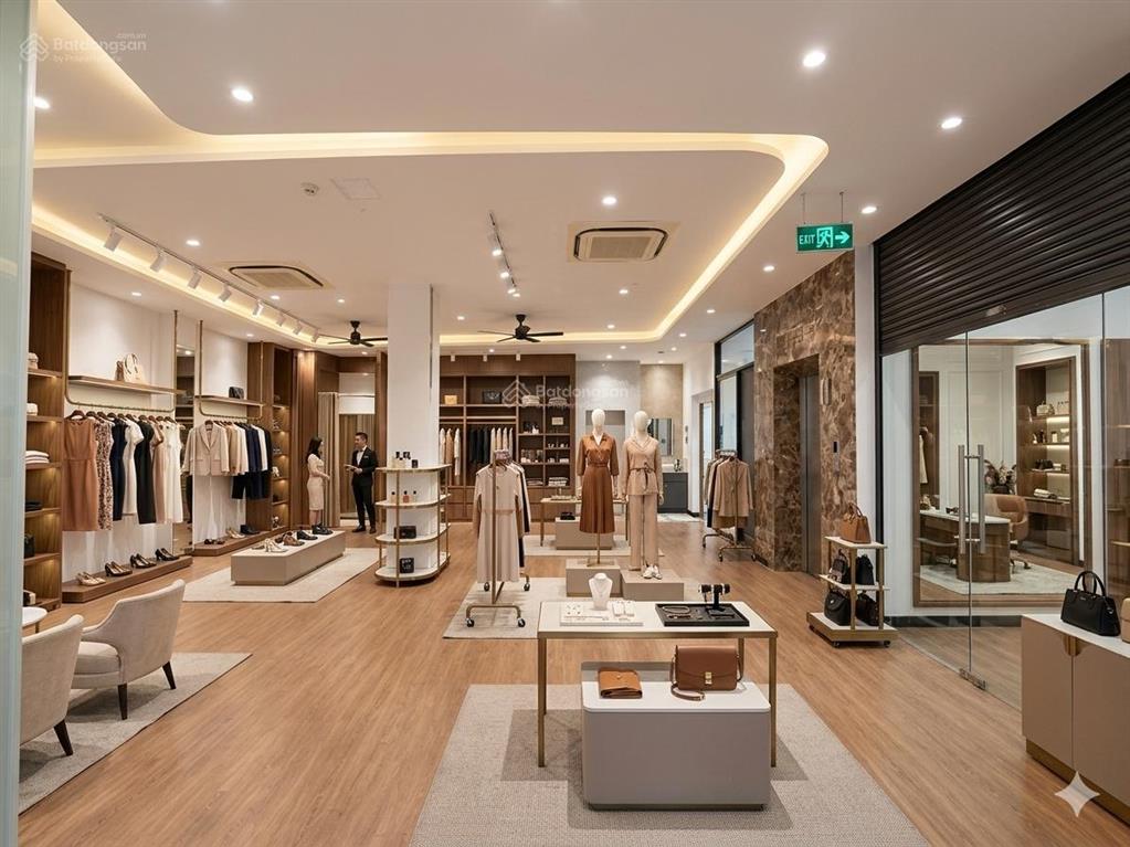 Nhà mới  mt 11m  vỉa hè rộng  gần times city  mp minh khai  76m² x 3 tầng  70tr/tháng