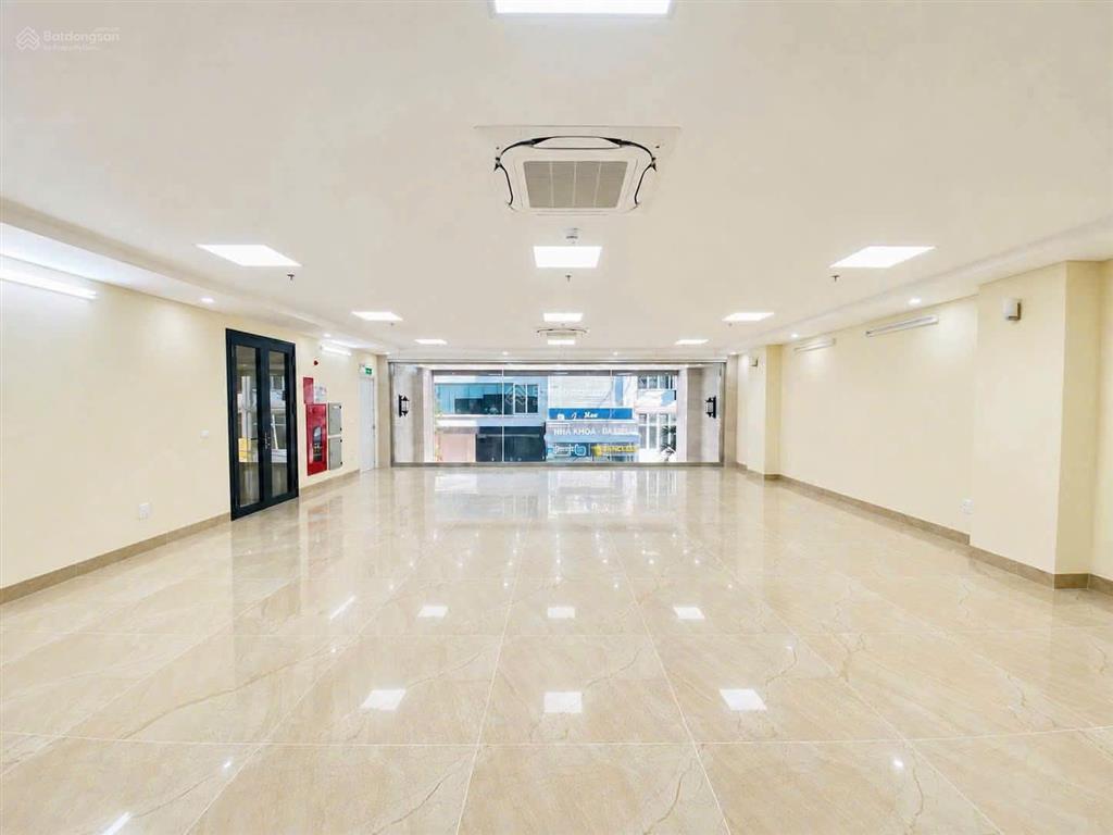 Nhà mới  có hầm, thang máy, pccc  mp thanh nhàn  120m² x 4t  mt 6m  70 triệu