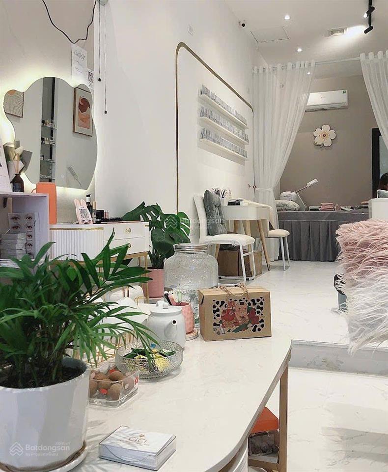 Mặt phố bạch mai  vị trí đẹp  khu trung tâm, đông dân cư  70m2 x 2 tầng  mặt tiền 5m  32 triệu