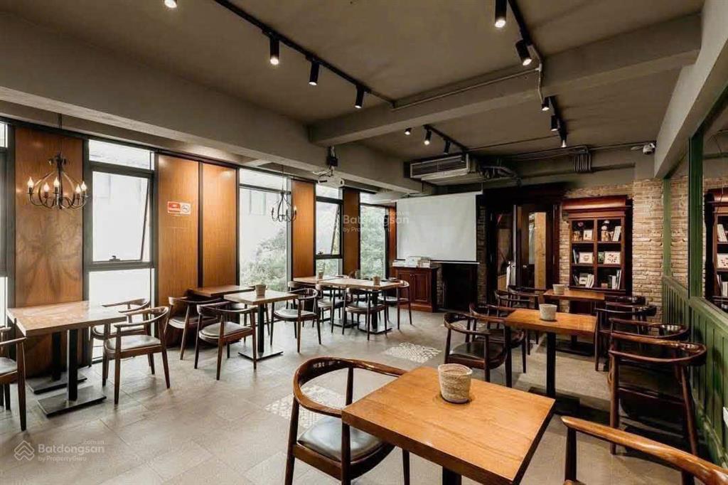 Lô góc  mt 15m  ngõ ô tô  thang máy  thông sàn  ngõ 178 thái hà  70m² x 4,5t  50 triệu