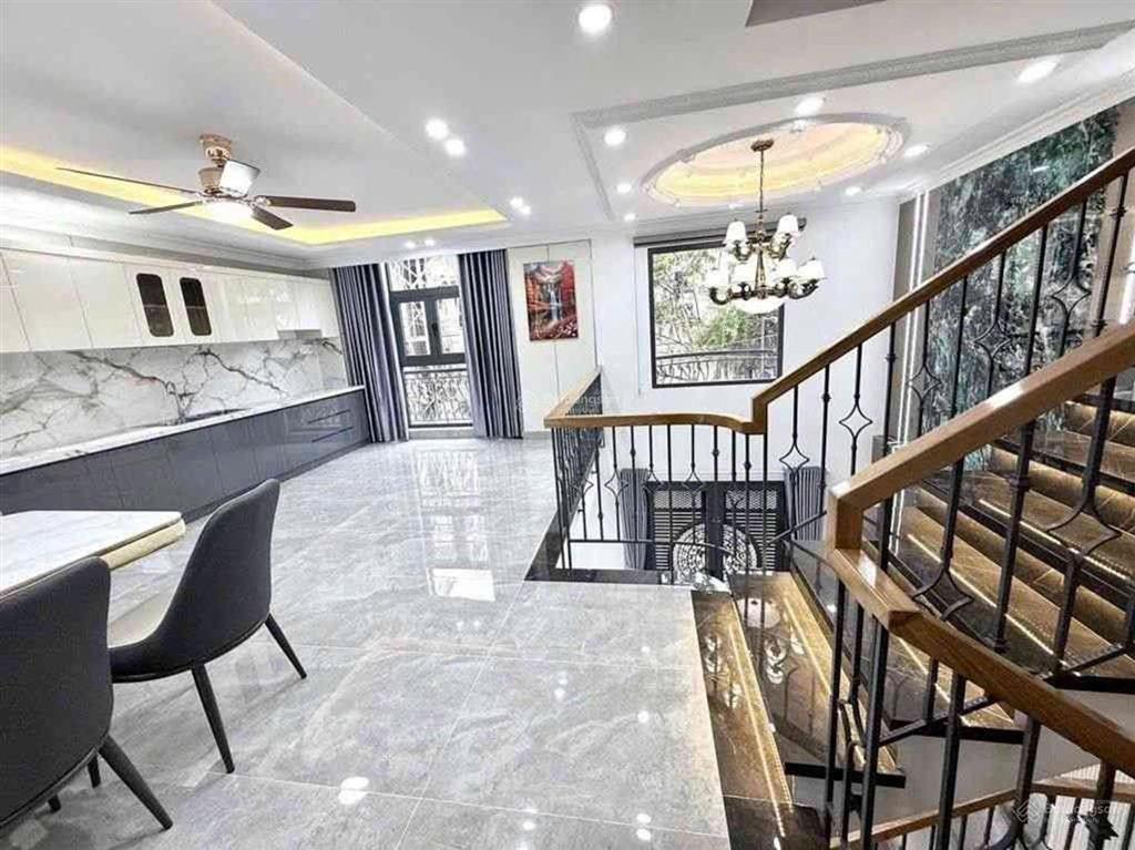 Villa mini, sang trọng, đẳng cấp chỉ 7.95 tỷ  ngang khủng 7m, thiết kế hiện đại. hxh quang trung