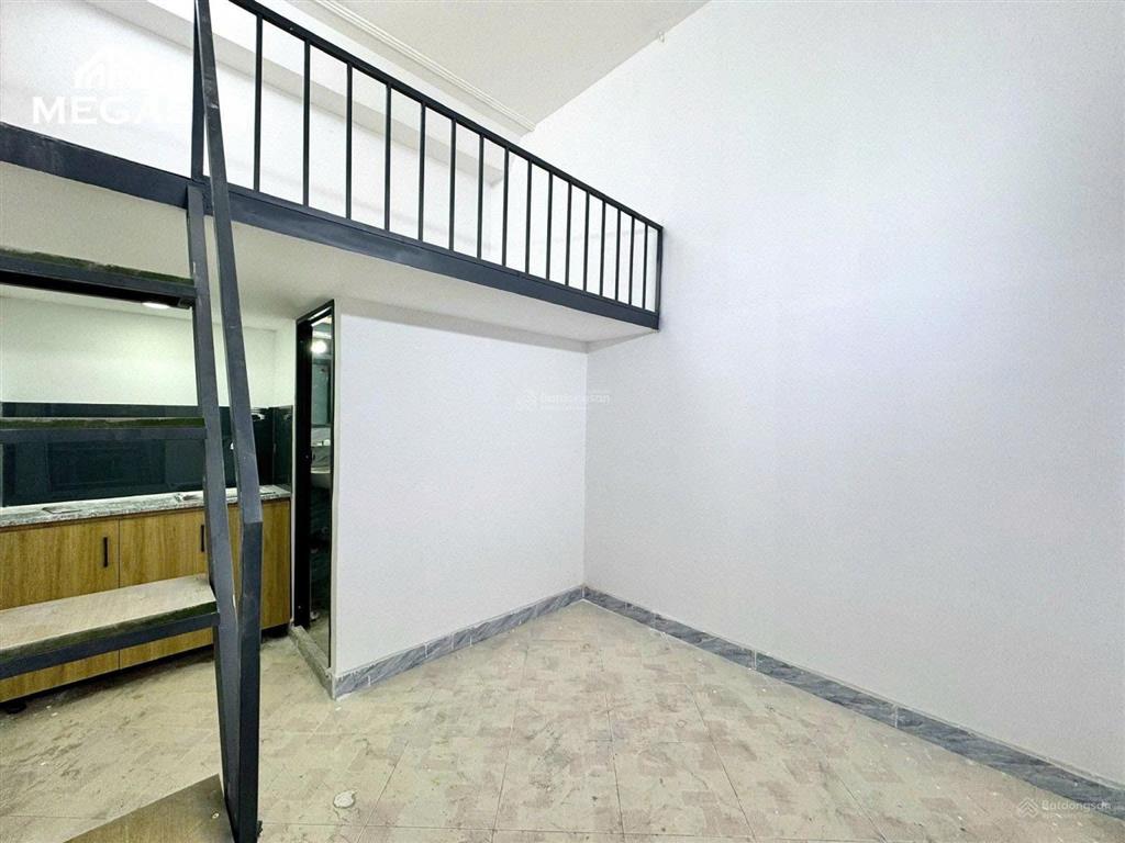 Phòng quận 5 gác cao full nội thất mới 100% trần cao ấn tượng, ở cực thoáng chốt nhanh