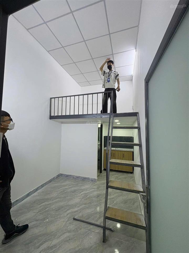 Phòng quận 5 gác cao full nội thất mới 100% trần cao ấn tượng, ở cực thoáng chốt nhanh