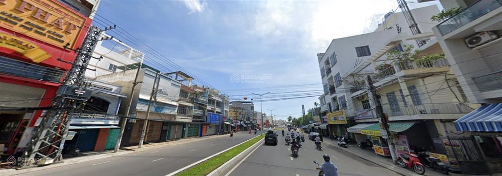 Bán 194m2 ngang 9m đường rộng 30m ngay cổng vào kđt vĩnh điềm trung nha trang