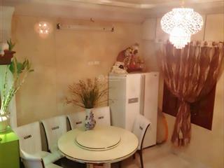 Bán nhà riêng phố dịch vọng hậu , diện tích 37m2. sổ đỏ