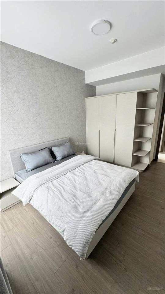 Bán 113m²  3pn, 2wc  full nội thất  view hồ  sổ hồng riêng  giá 4ty850