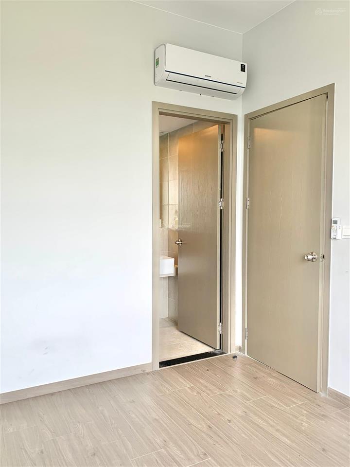 Westgate, 2pn, sẵn máy lạnh, ở ngay, chỉ 7tr 0938 817 ***