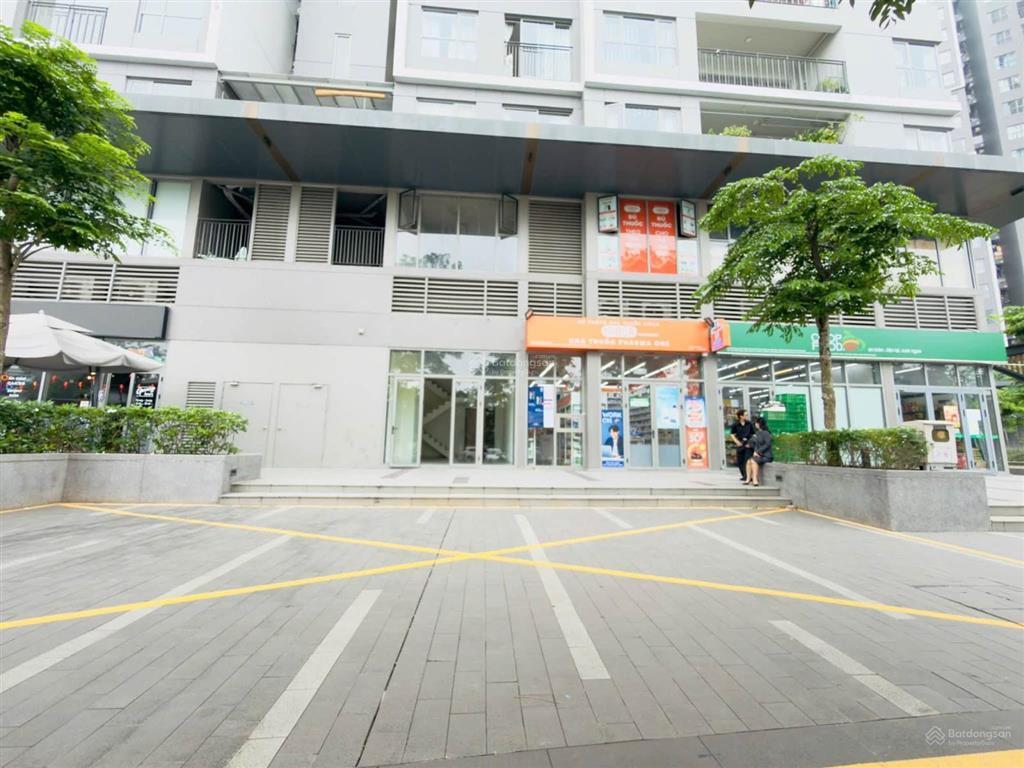 Trực tiếp từ cđt  shophouse 100m2 1 trệt, 1 lầu  giá 6ty8 (bao toàn bộ), hoàn thiện cơ bản