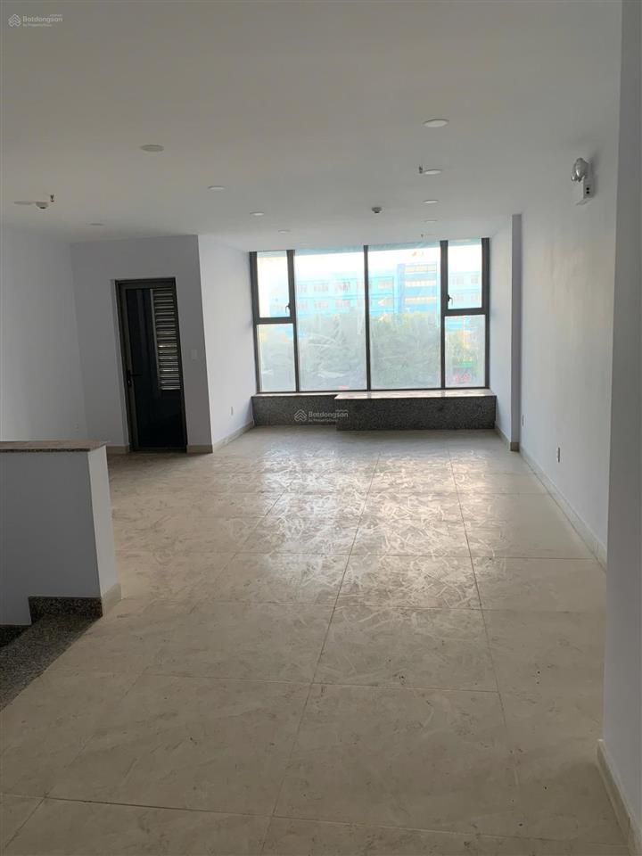 Bán shophouse westgate 115m2 (1 trệt, 1 lầu), đã hoàn thiện cơ bản, sổ hồng riêng, chỉ 10 tỷ