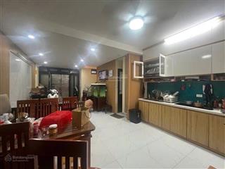 Siêu phẩm đẹp trai có 102, lô góc, 30s là ra phố