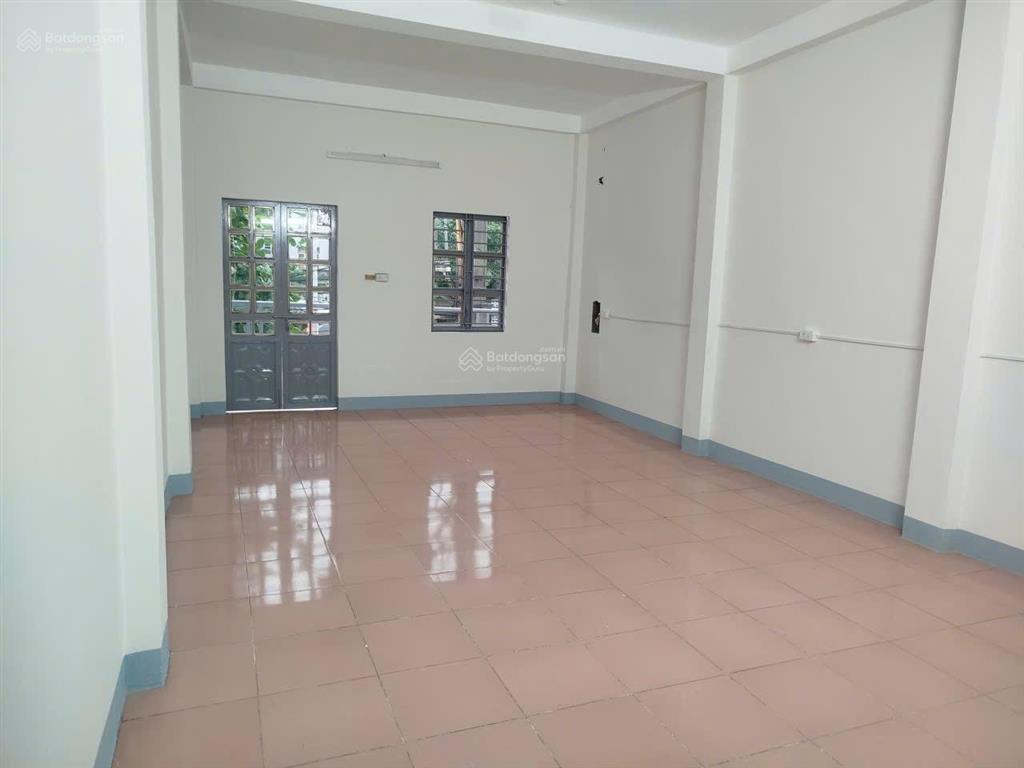 Cho thuê gấp nr 50m2, sn 2478, hùng vương, nông trang, việt trì, giá thỏa thuận