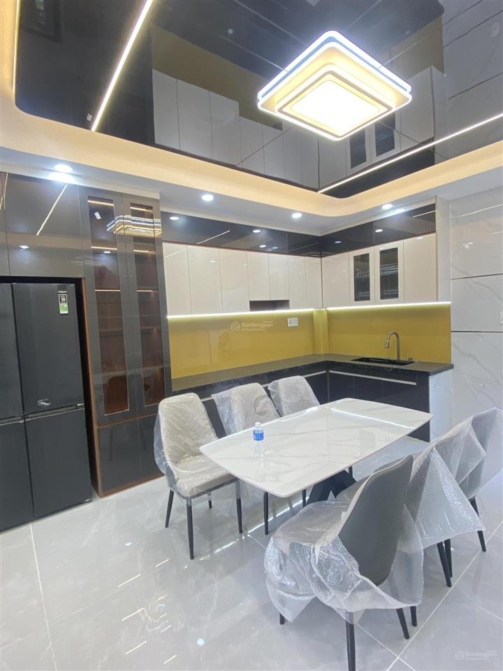 Nhanh tay hơn 9 tỷ đường tân hương nhà 5x20, 4pn  6wc. phú thọ hòa quận tân phú