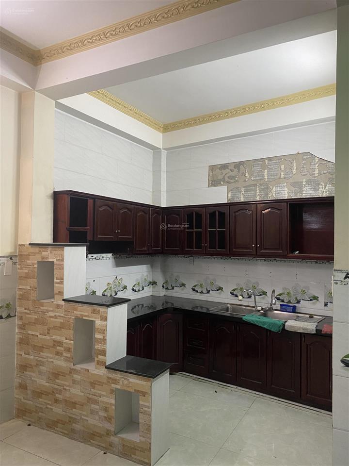 Mùa world cup,bán nhà 60m2,6pn,4wc,khu vực tân hương, hẽm xe hơi trước nhà , p phú thọ hoà,tân phú