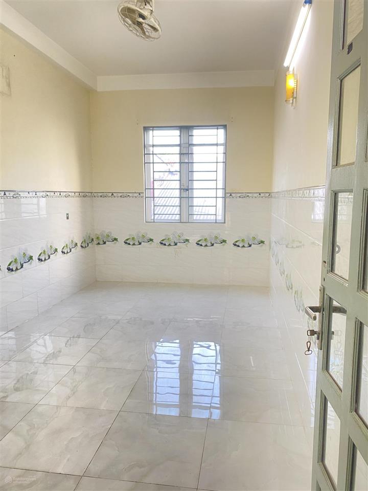 Mùa world cup,bán nhà 60m2,6pn,4wc,khu vực tân hương, hẽm xe hơi trước nhà , p phú thọ hoà,tân phú