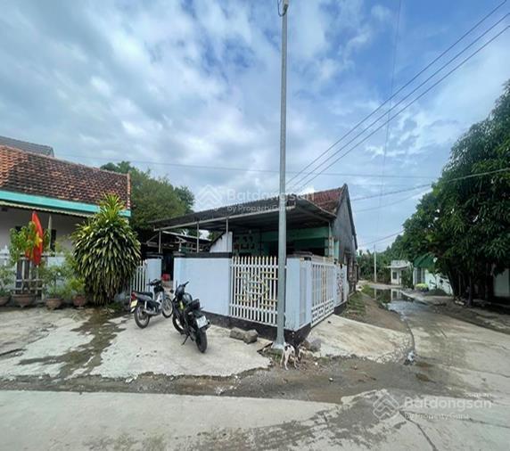 Bán nhà 2 mặt đường bê tông, thôn quang đông, ninh đông, ninh hòa giá 3.15 tỷ tl