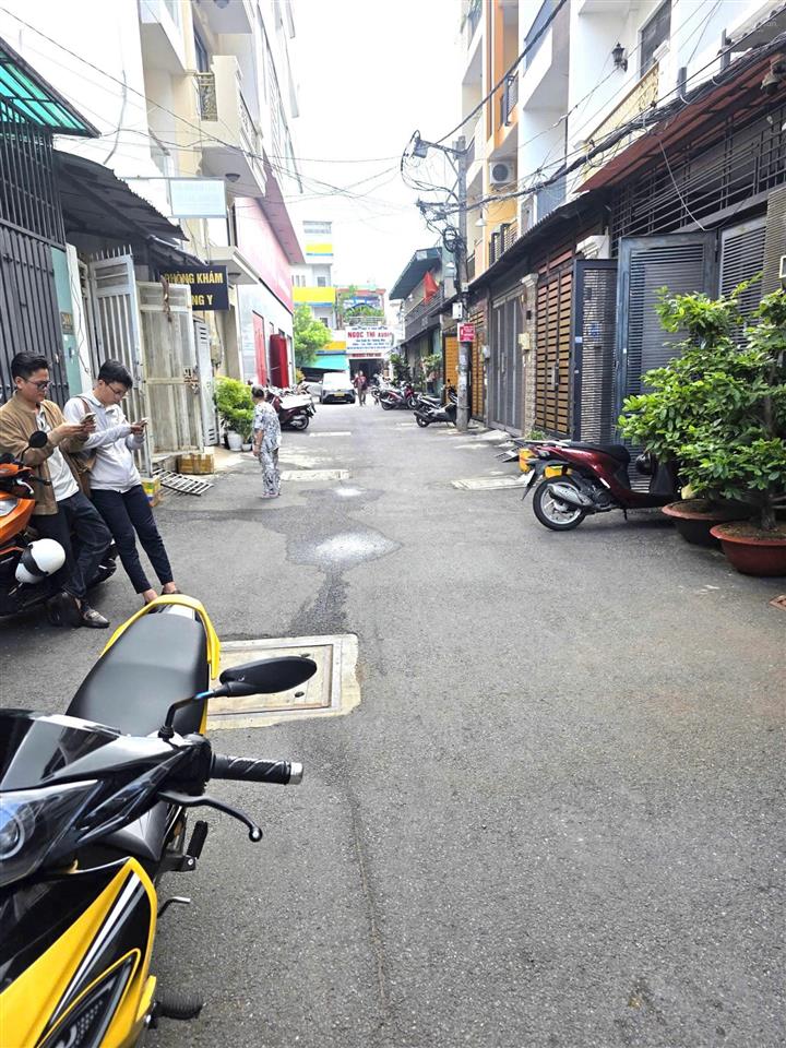 Giá tốt  nhà đẹp gò dầu (4mx14m)  4 tầng khang trang, hẻm nhựa 7m giá 7,8 tỷ tl