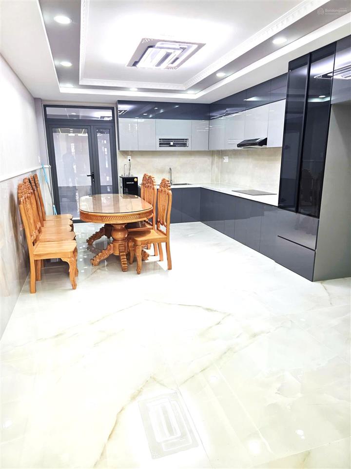 Nhà mới 100% có thang máy thoại ngọc hầu (4mx17m, đúc lửng 3 lầu)  chỉ 11.5 tỷ tl