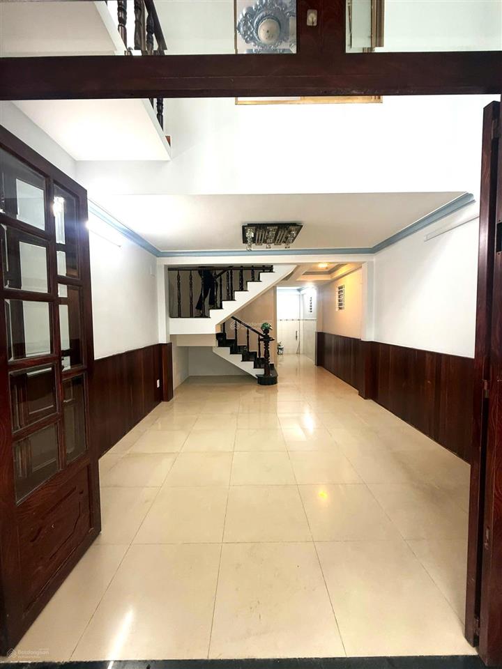 Dương văn dương nhà 5 tầng, 7 phòng ngủ khai thác chdv thu nhập tầm 20 triệu/tháng