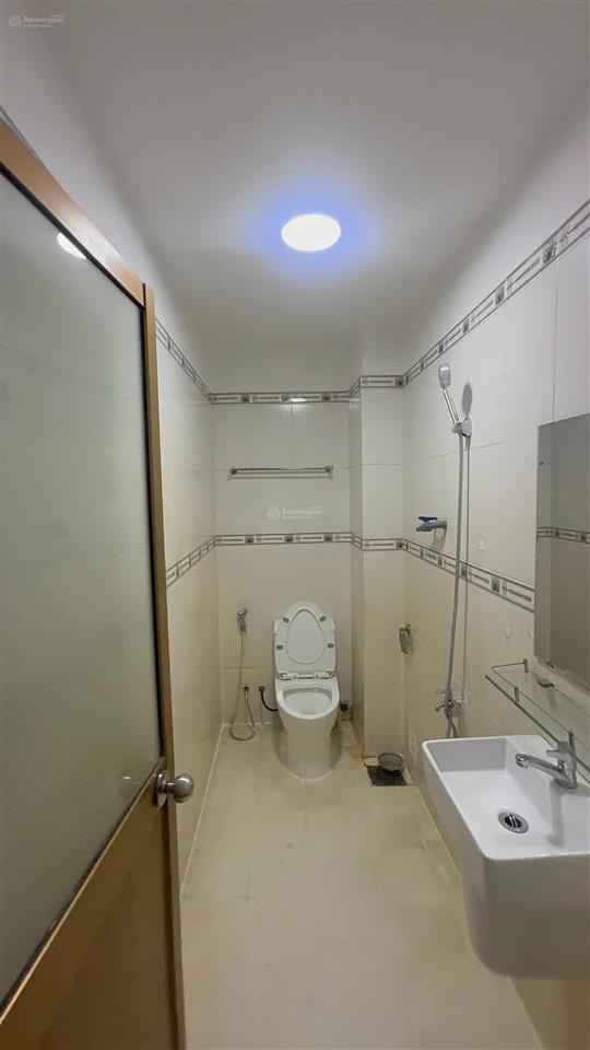 Dương văn dương nhà 5 tầng, 7 phòng ngủ khai thác chdv thu nhập tầm 20 triệu/tháng
