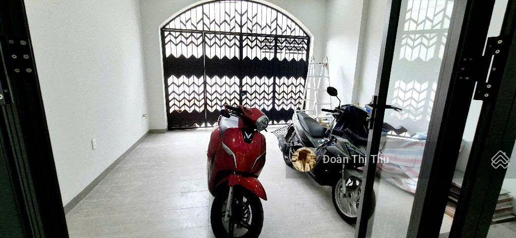 Nhà mới 3 tầng, hiệp bình phước, thủ đức, hẻm xe hơi ql13, 75.3m, hơn 6tỷ tl (dt142)