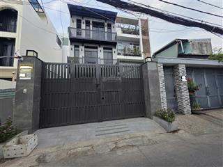 Nhà mtkd ngay chung cư 4s, 110m2 ,ngang 5,5m ,4tầng ,5pn ,sân đậu xe hơi ,có thang máy ,nhỉnh 10 tỷ