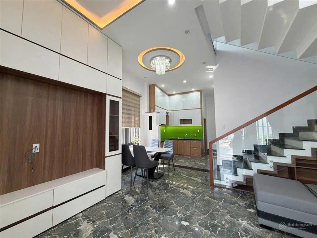 Chào bán nhà 2,5 tầng tại kiệt 01 hoàng văn thái , p. hòa minh , liên chiểu