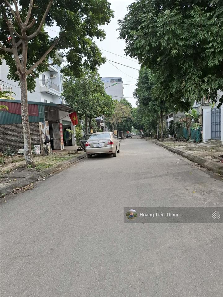 Bán đất góc ngã tư hoa thị trung tâm đô thị vệ tinh hòa lạc  sát metro, gần cnc hòa lạc