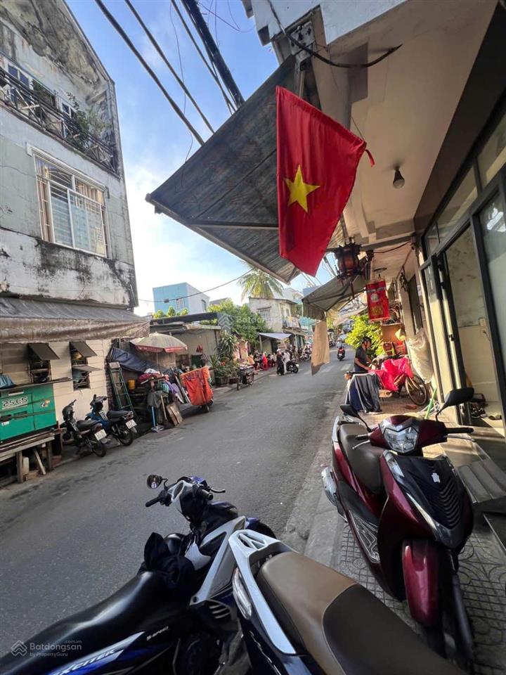 Bán nhà 2,5 tầng đường bàu hạc 5 , phường vĩnh trung, thanh khê
